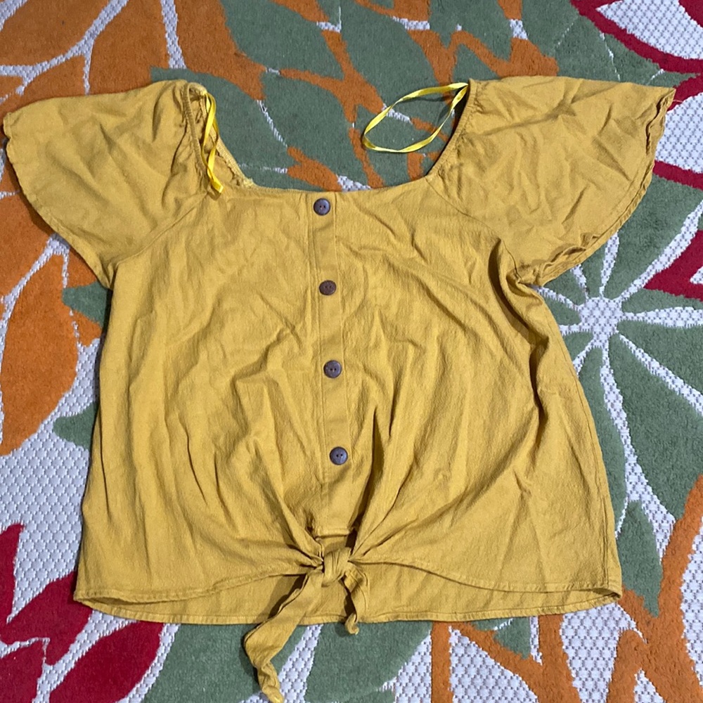 Button blouse
